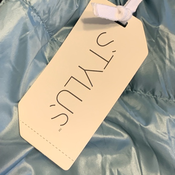 Stylus Woman’s Hooded Puffer Down Parka - Picture 13 of 14